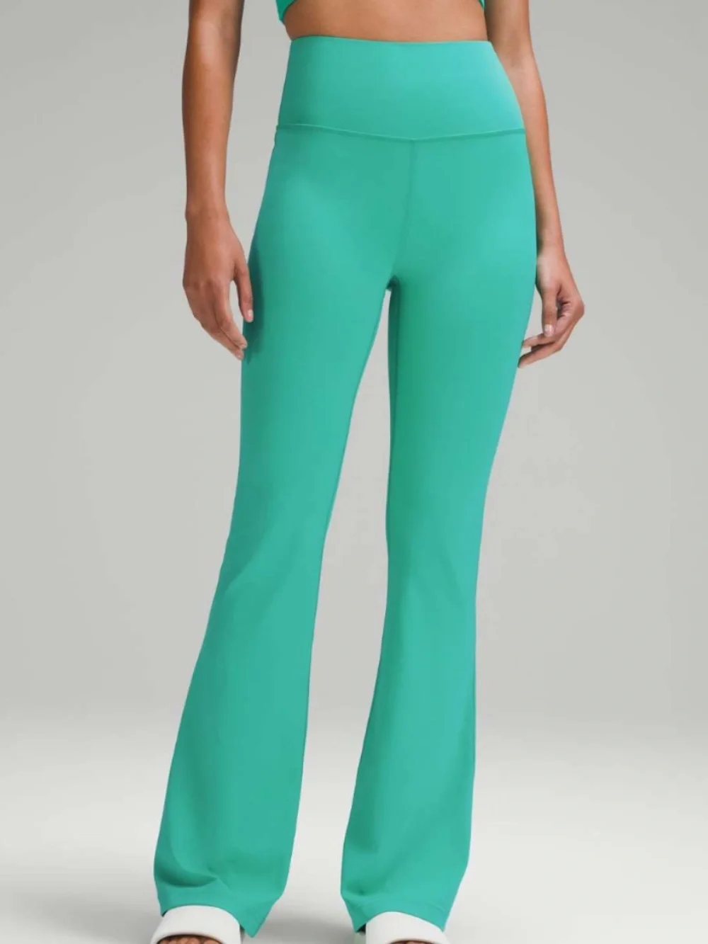 NWOT Lululemon Groove Super-High-Rise Flared Pant Nulu Kelly Green Sz 8